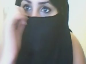 Arabic camgirls showing off - Add my snapchat: emmalanes