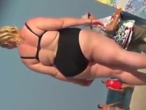 Amazing Big Tits sex clip
