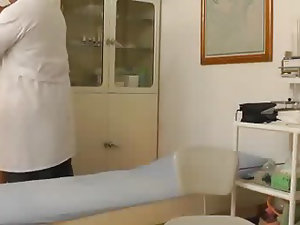 Old gynecologist likes to spy on young pussy