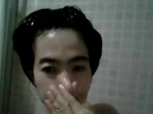 Naugth friend thai Kwang in shower for me