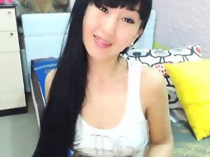 Asian Webcam SLut Rubs Pussy
